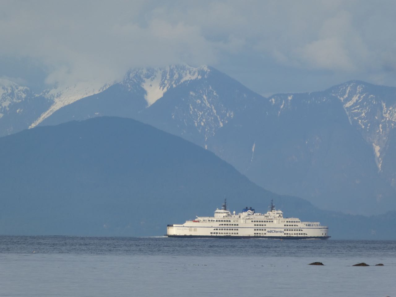 ferry-nearing-mainland